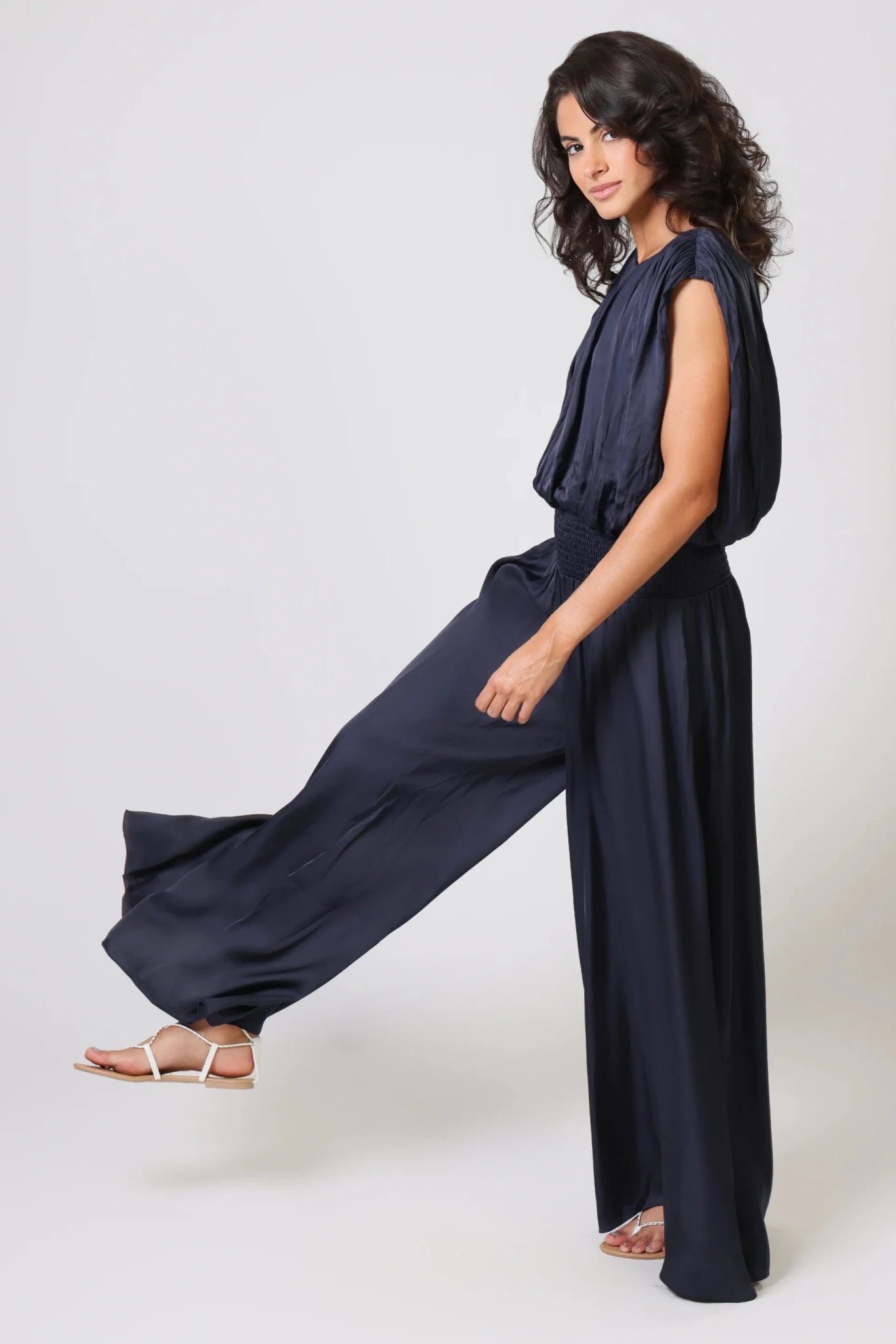 traffic-peopletraffic-people-aurora-wide-leg-trousers-any-moment-nowbottomsblue-water-clothing-4176727.jpg